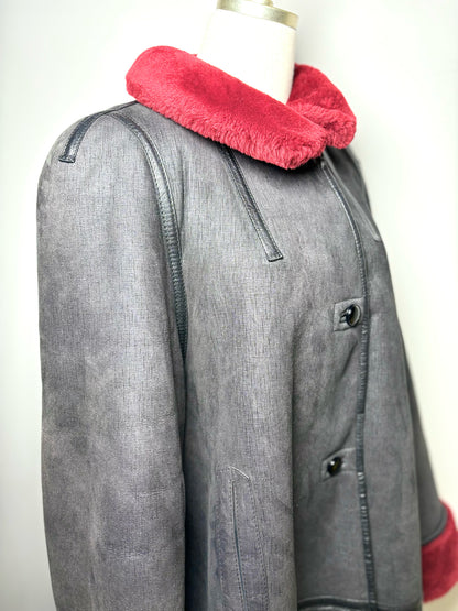 Women Size M NOL Black Solid Coat Burgundy Shearling