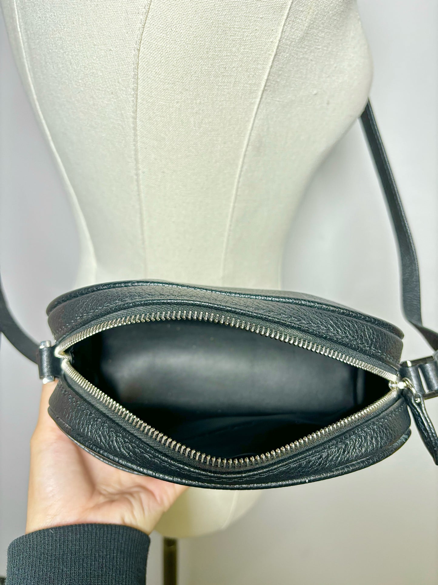 Black Titti Dell Acqua Solid Leather Purse