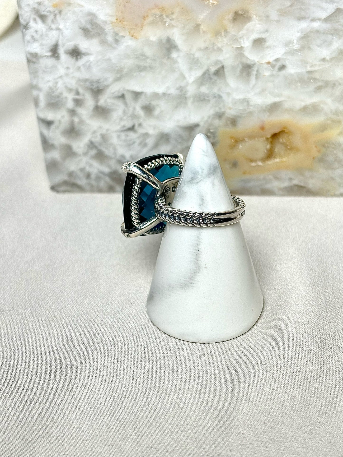 David Yurman Blue Topaz Chatelaine Hampton Size 7 Ring