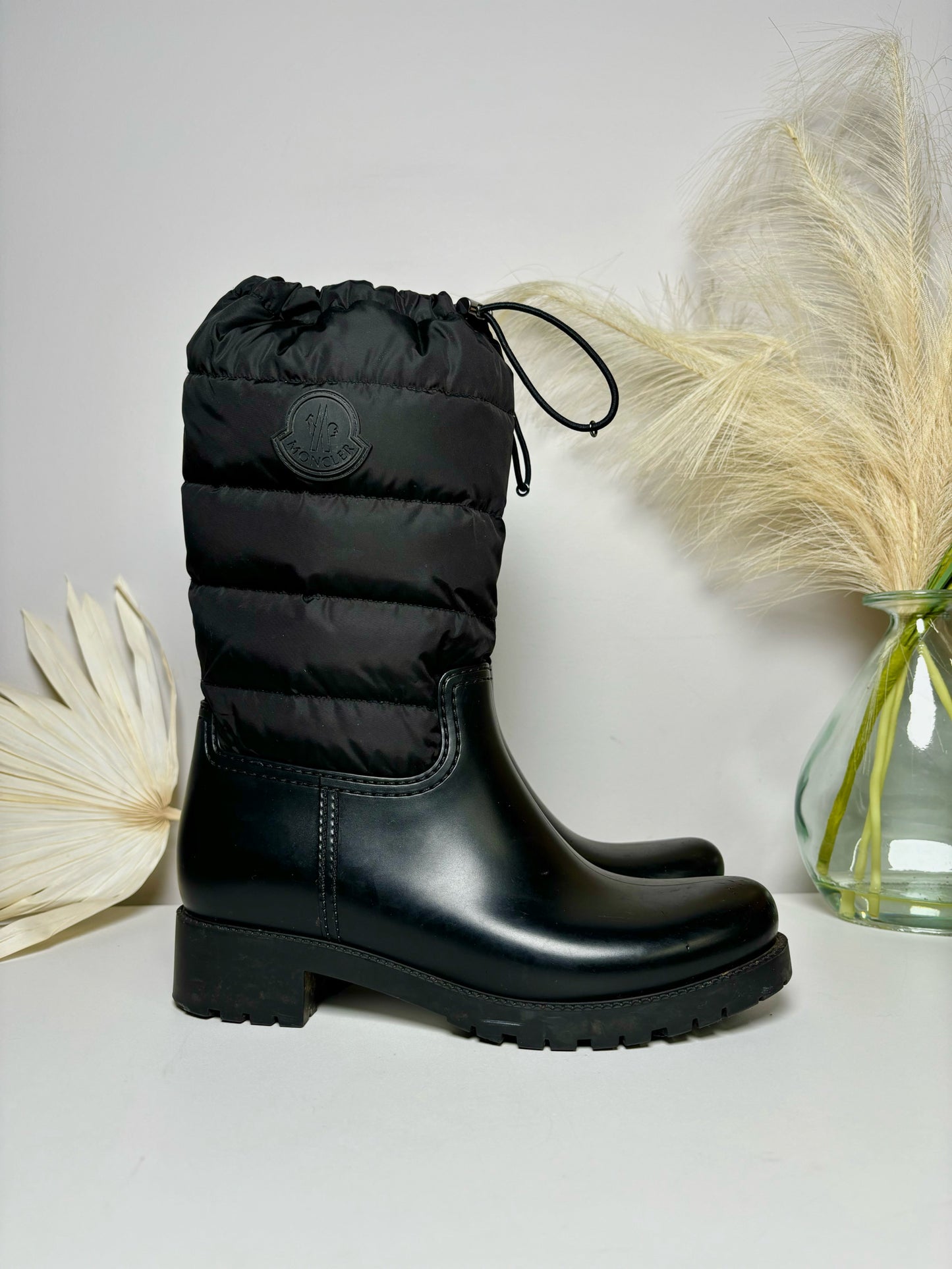 W Shoe Size 39 Moncler Black Rubber Boots