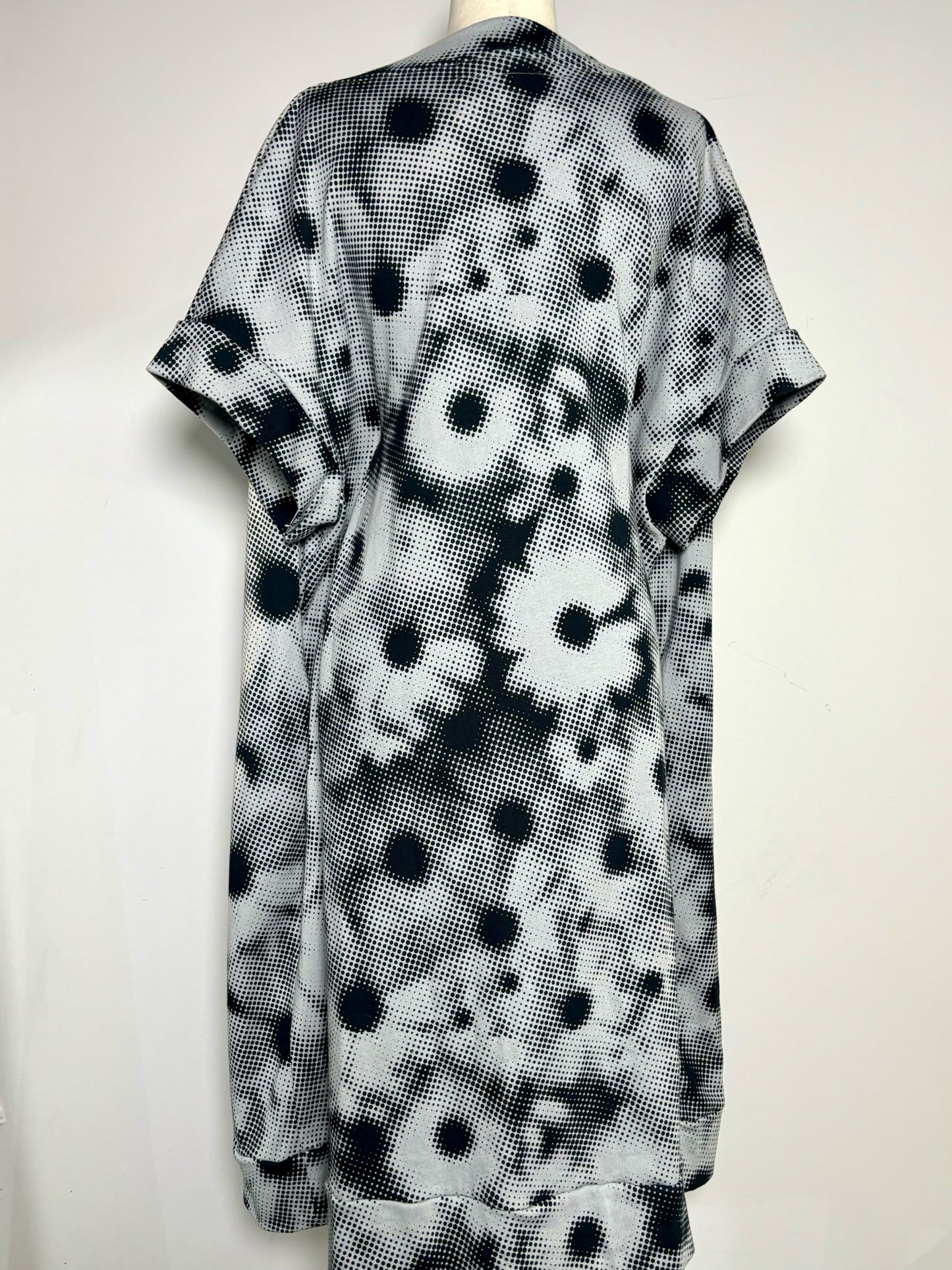 Women Size M Rundholz Gray Print Midi Dress