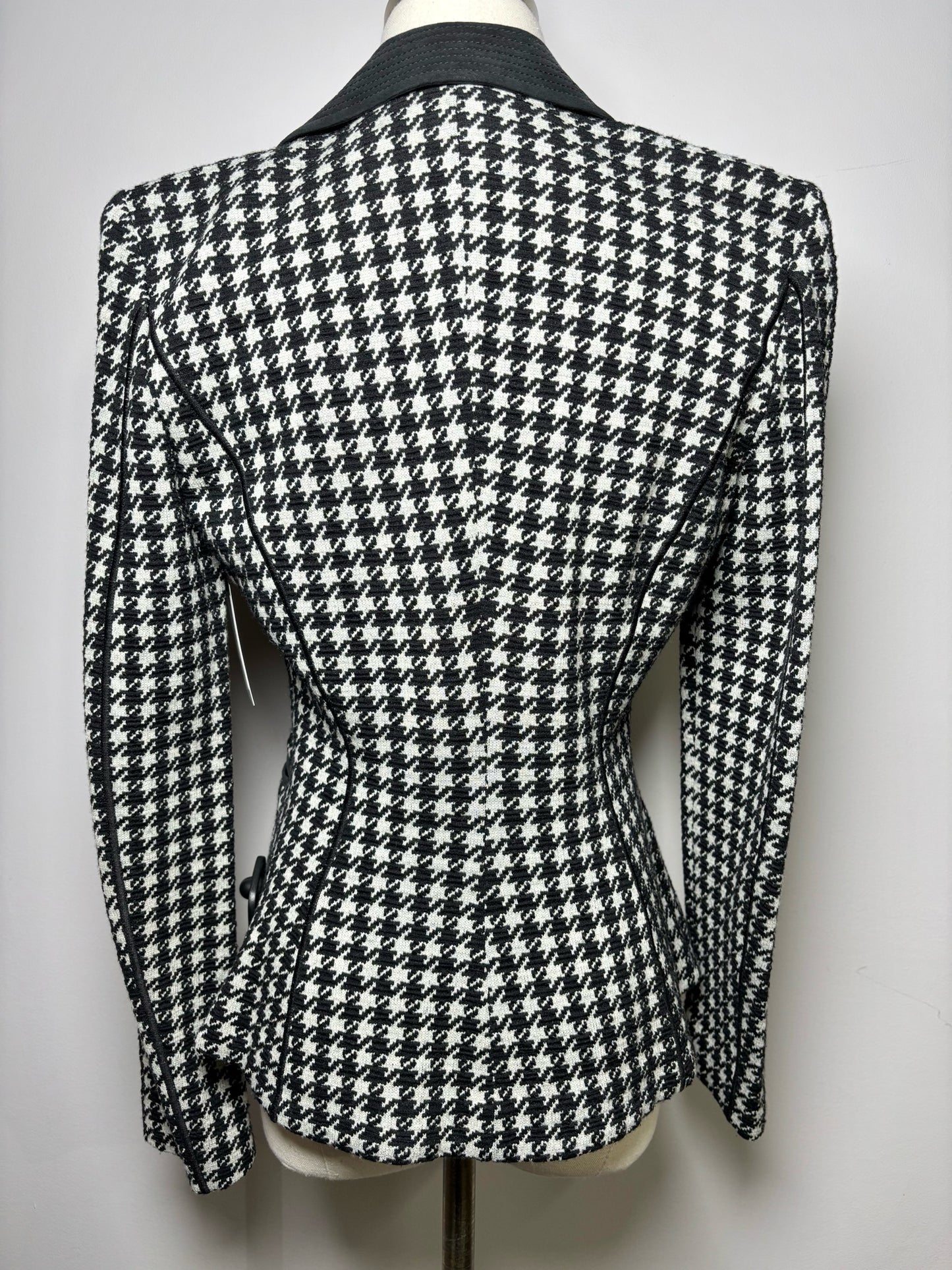 Women Size 8 Giorgio Armani Black Houndstooth Wool Jacket