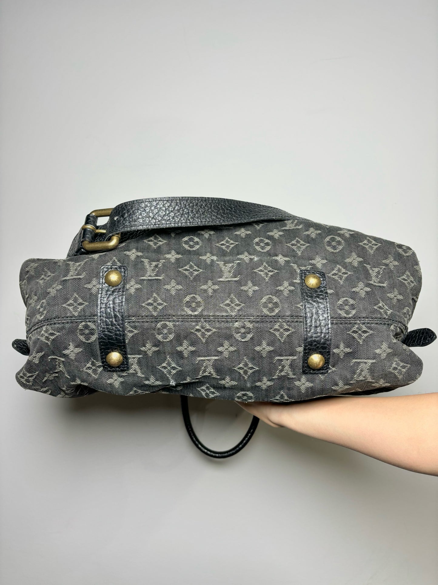 Louis Vuitton Monogram Canvas Used Neo cabby MM Purse