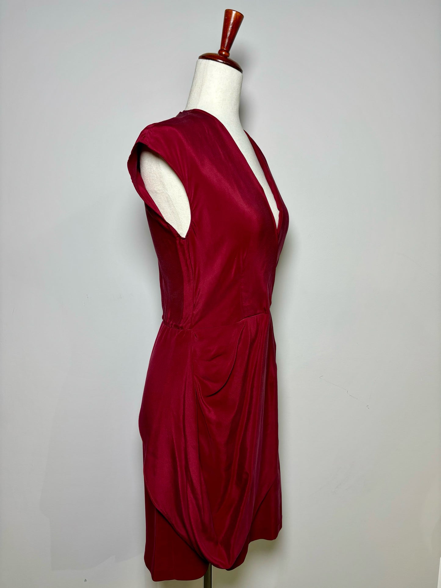 Women Size S Twelfth Street by Cynthia Vincent Burgundy Solid Silk Dress