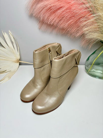 W Shoe Size 7.5 Kate Spade Beige Leather Cowhide Ankle Booties