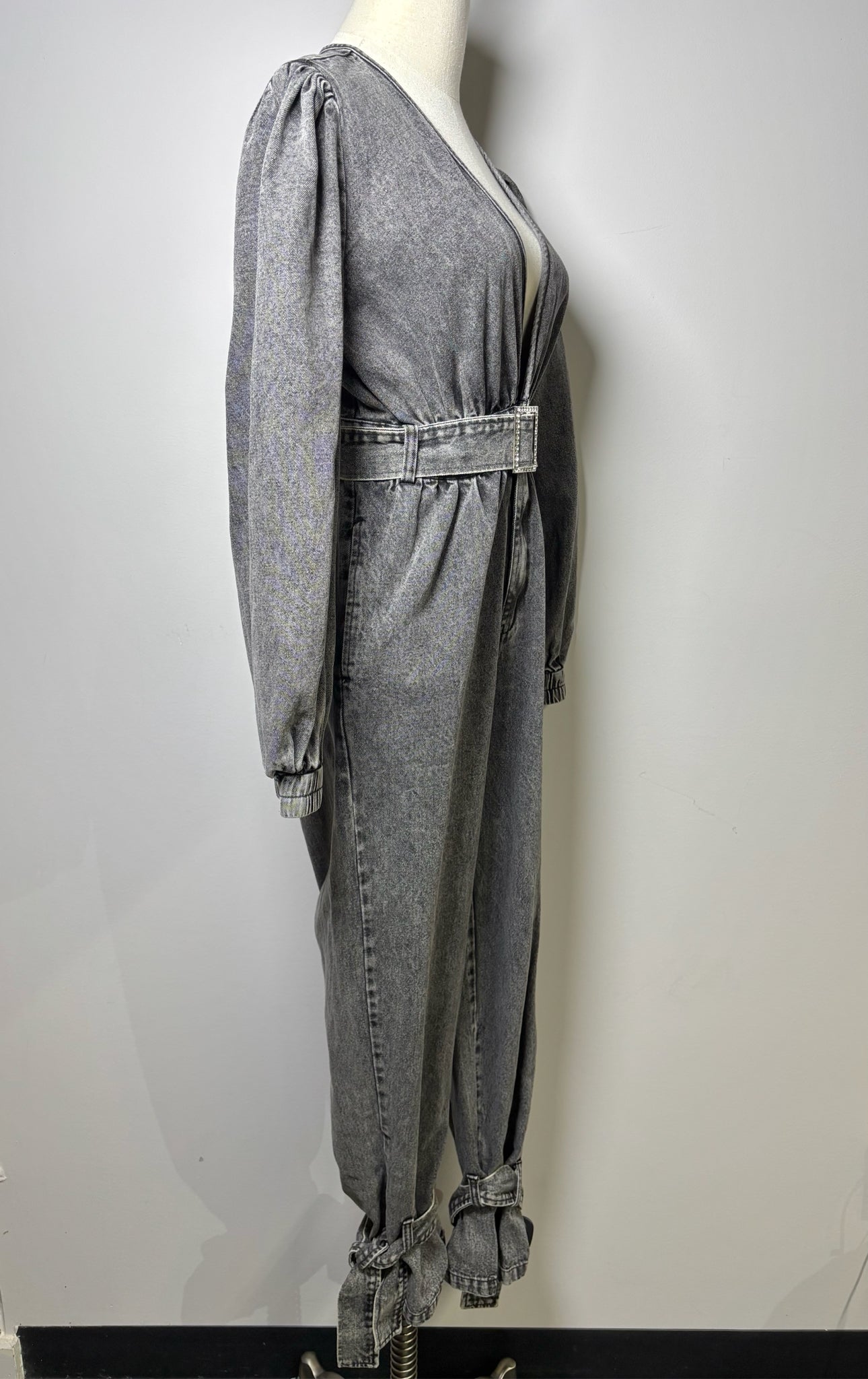 Grey Women Size M Nichole Lynel Acid Wash Jumpsuit