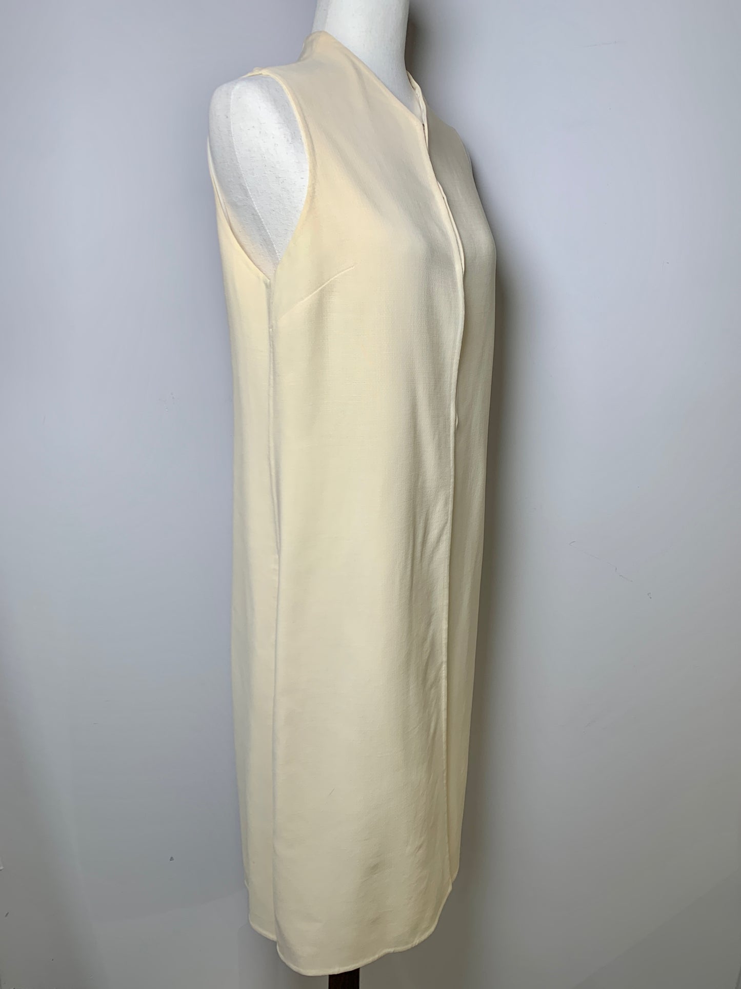 Women Size 8 Chado Ralph Rucci Cream Solid Side Slits Top