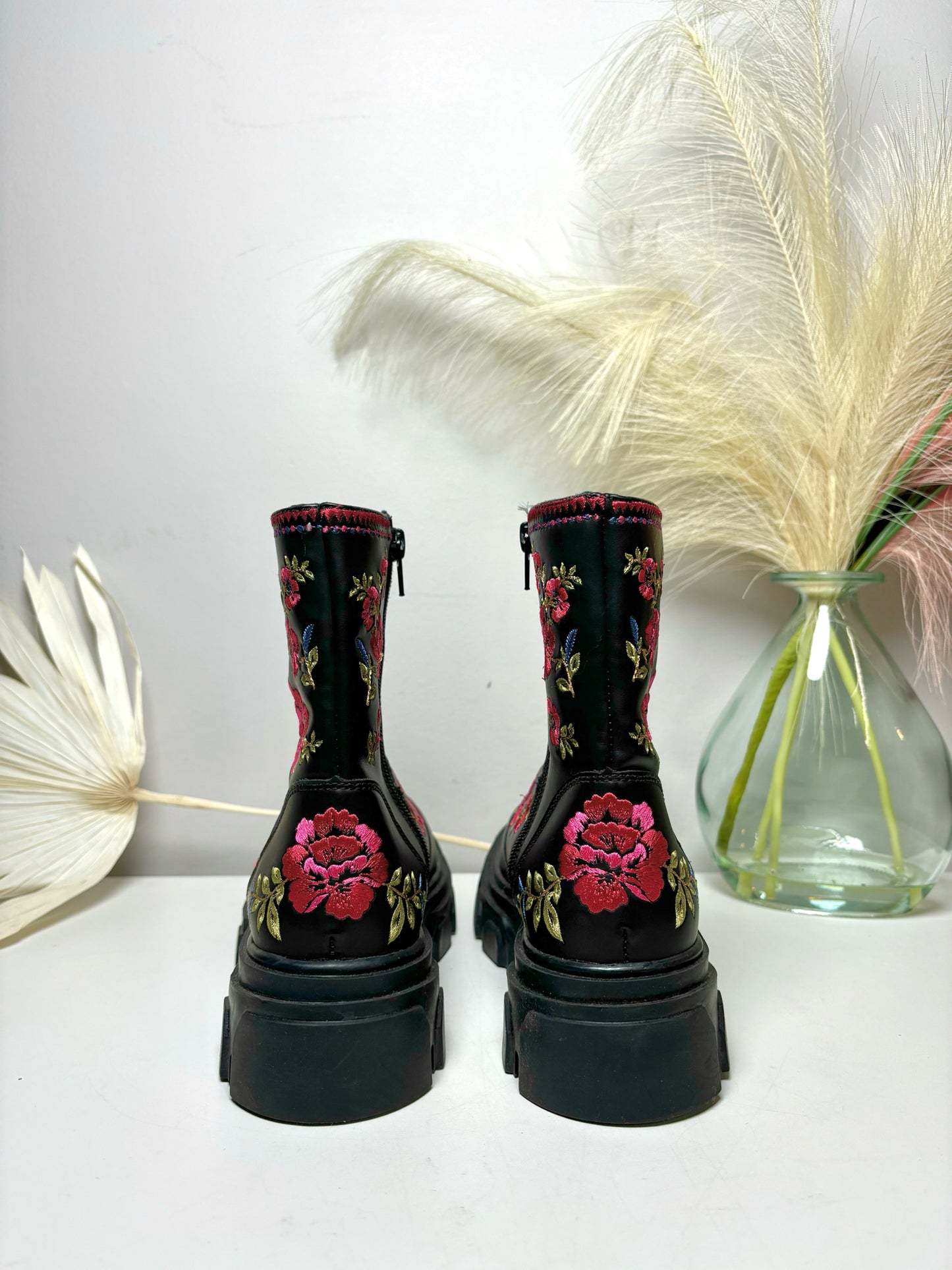 W Shoe Size 6 Farm Rio Black Faux Leather Embroidered Combat Boots