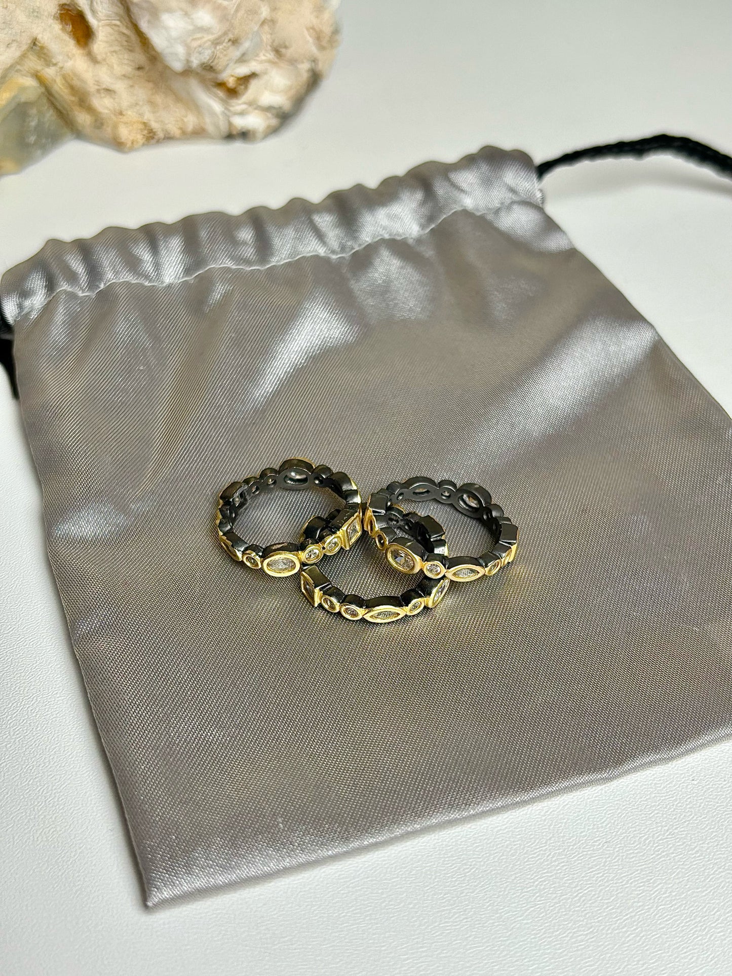 Gold No Label Gold 6 Ring Set (3)