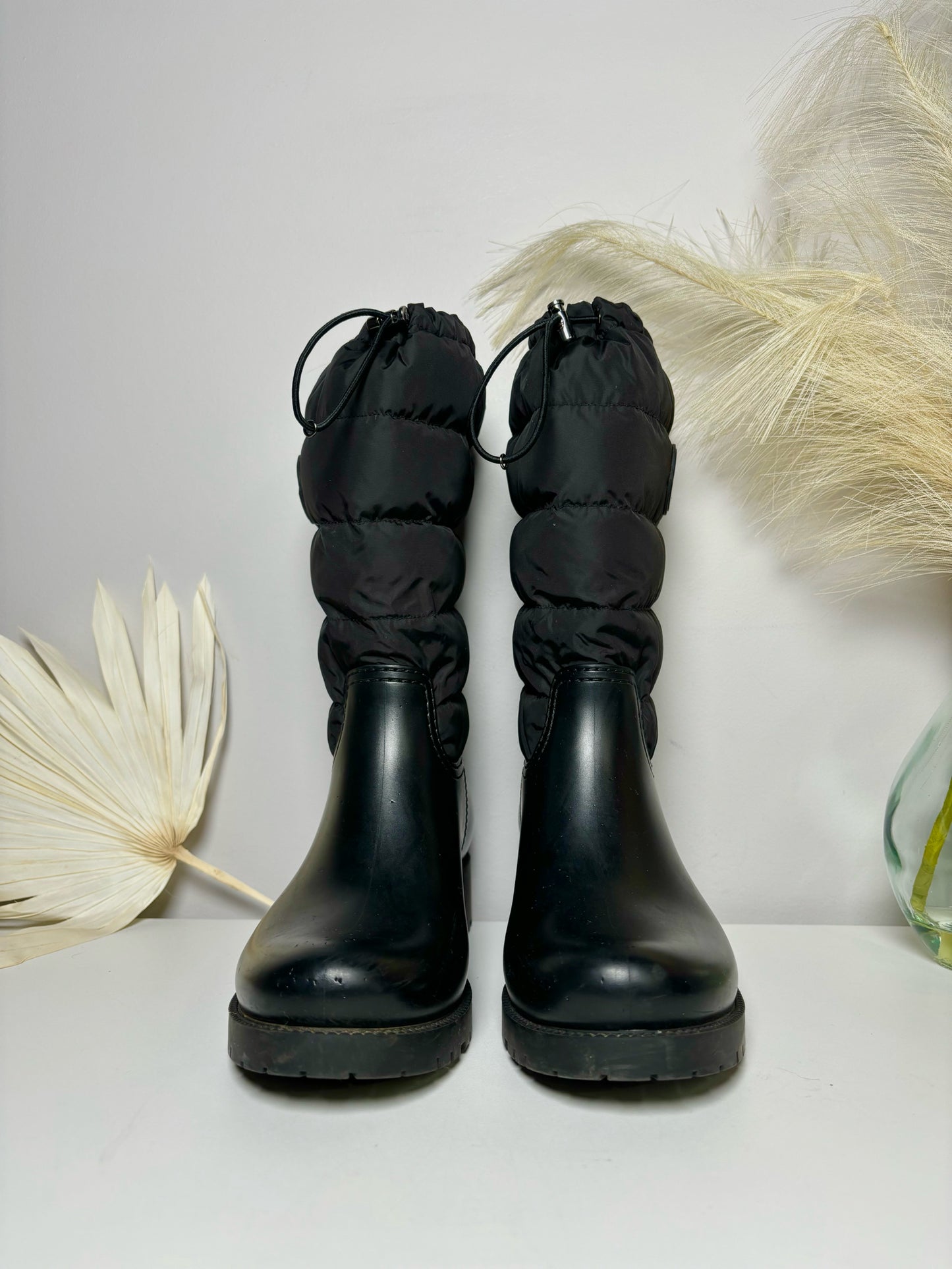 W Shoe Size 39 Moncler Black Rubber Boots